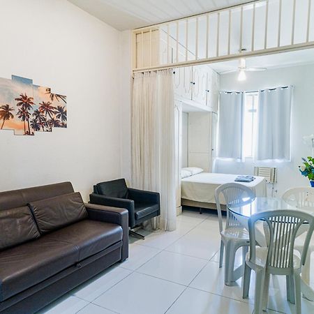 Studio Completo Na Praia De Copacabana Com Ar, Wifi, Netflix, Ate 4 Pessoas, Fundos Claro E Silencioso, Pauloangerami Pj135 リオデジャネイロ エクステリア 写真