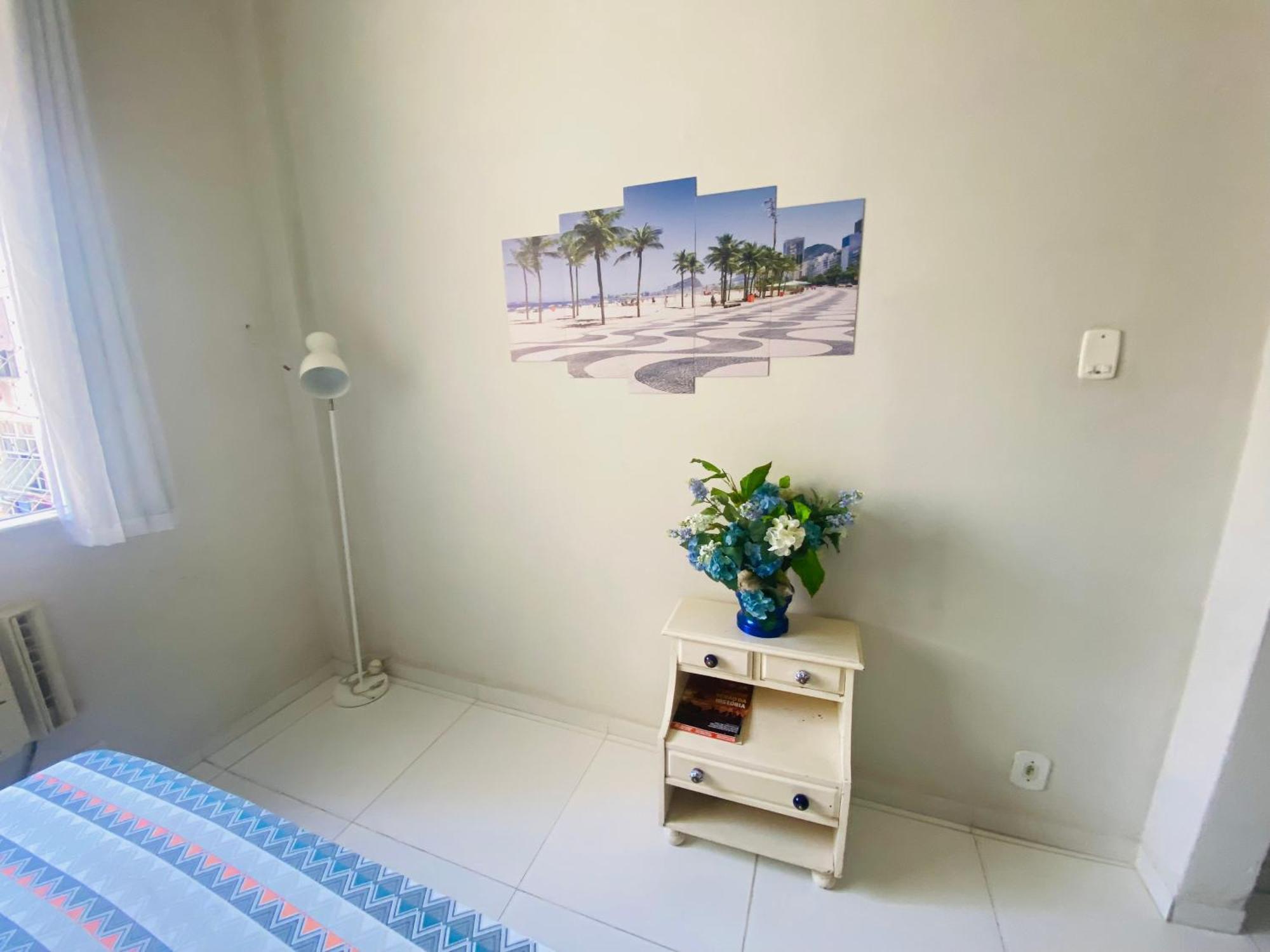 Studio Completo Na Praia De Copacabana Com Ar, Wifi, Netflix, Ate 4 Pessoas, Fundos Claro E Silencioso, Pauloangerami Pj135 リオデジャネイロ エクステリア 写真